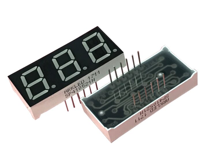 1.4 cm (0.56 “) 3 Digit 7 Segment Red LED Display CC 12pin