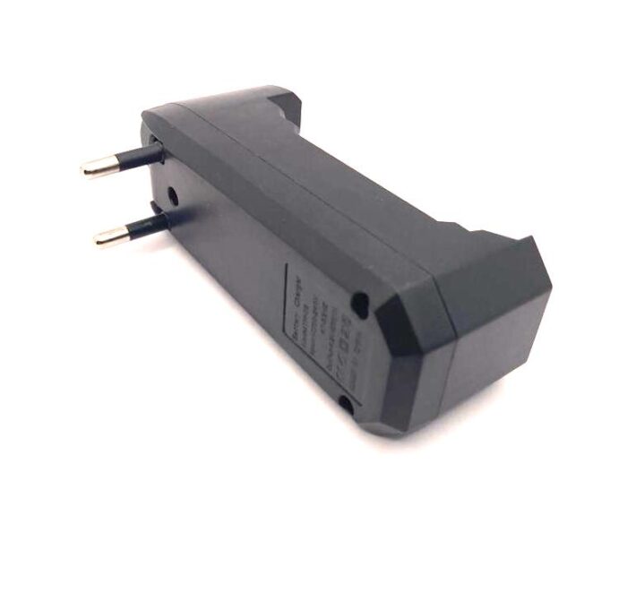 Universal-Battery-Charger-Li-ion-3.7V-18650163401450017670CR123A-Charger-1