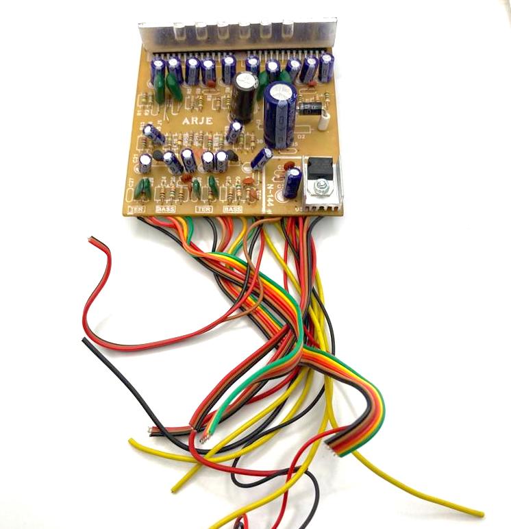 4440 IC 80 watt Audio amplifier circuit board This board is used for 80-watt audio amplification. The board contains a bridge rectifier on board. It means you just need to attach a 12 volts transformer to it and the board is ready to go. The best part about the board is that it is built of individual components. It means if anything goes wrong it can be easily serviced and components can be replaced. Features Works easily with amplification Easy to handle Lightweight A bridge rectifier provides excellent performance Inbuilt short circuit protection